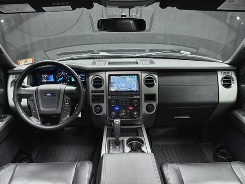 Used 2015 Ford Expedition XLT w/ Equipment Group 202A AWD/4WD image 38