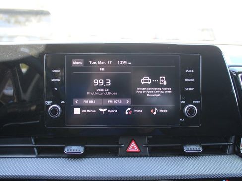 Used 2023 Kia Sportage LX image 40