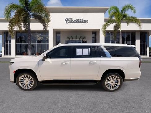 Certified 2024 Cadillac Escalade ESV Premium Luxury RWD image 8