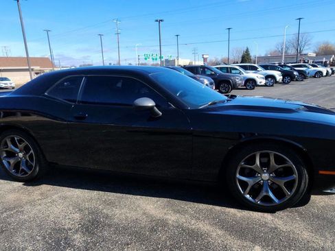 Used 2015 Dodge Challenger R/T w/ Quick Order Package 28B R/T image 10