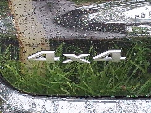 New 2025 Jeep Compass Limited w/ Sun & Sound Group image 4