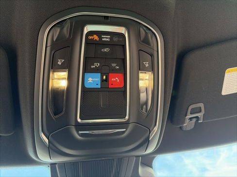 Used 2024 Dodge Charger Daytona R/T w/ Plus Group AWD/4WD image 22