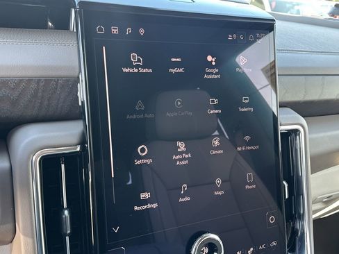 New 2026 GMC Yukon Denali w/ Advanced Technology Package image 7