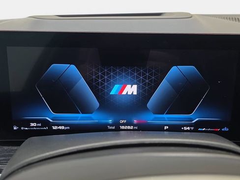 Certified 2024 BMW X7 M60i w/ Executive Package image 16