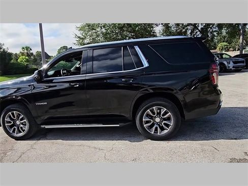 Used 2023 Chevrolet Tahoe LT w/ Luxury Package image 15