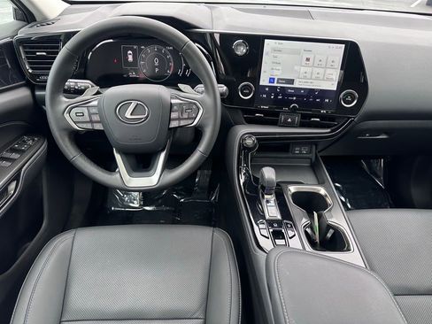 Used 2022 Lexus NX 250 AWD image 11