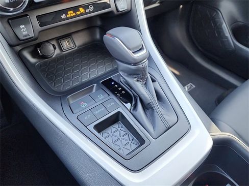 Used 2025 Toyota RAV4 XLE Premium w/ Blackout Package (GST) image 26