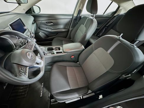 Used 2024 Nissan Sentra SV FWD image 13