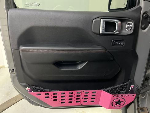 Used 2022 Jeep Wrangler Unlimited Rubicon w/ Cold Weather Group image 26