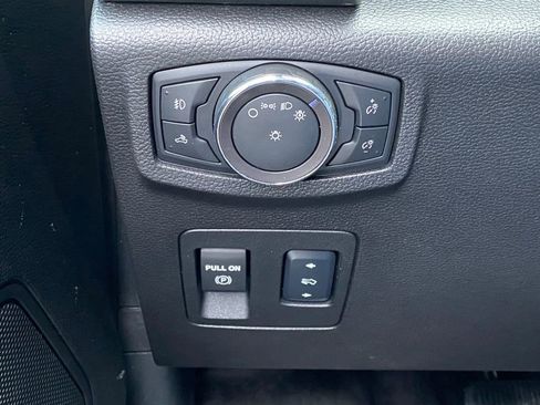 Used 2018 Ford F150 XLT w/ Equipment Group 302A Luxury image 26