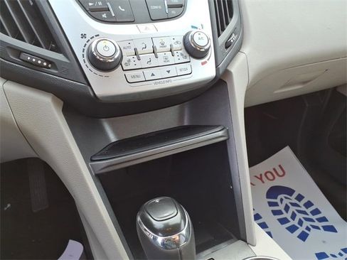 Used 2017 Chevrolet Equinox Premier w/ Enhanced Convenience Package image 18