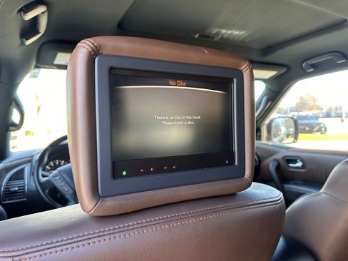 Used 2019 Nissan Armada Platinum w/ Captain's Chairs Package image 21