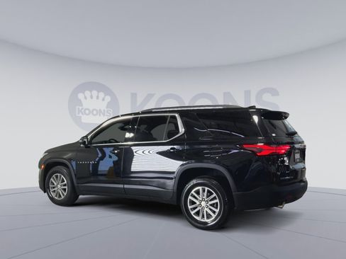 Used 2023 Chevrolet Traverse LT image 8