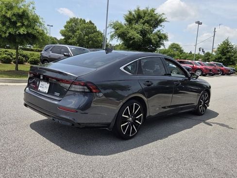 Used 2025 Honda Accord Touring image 5