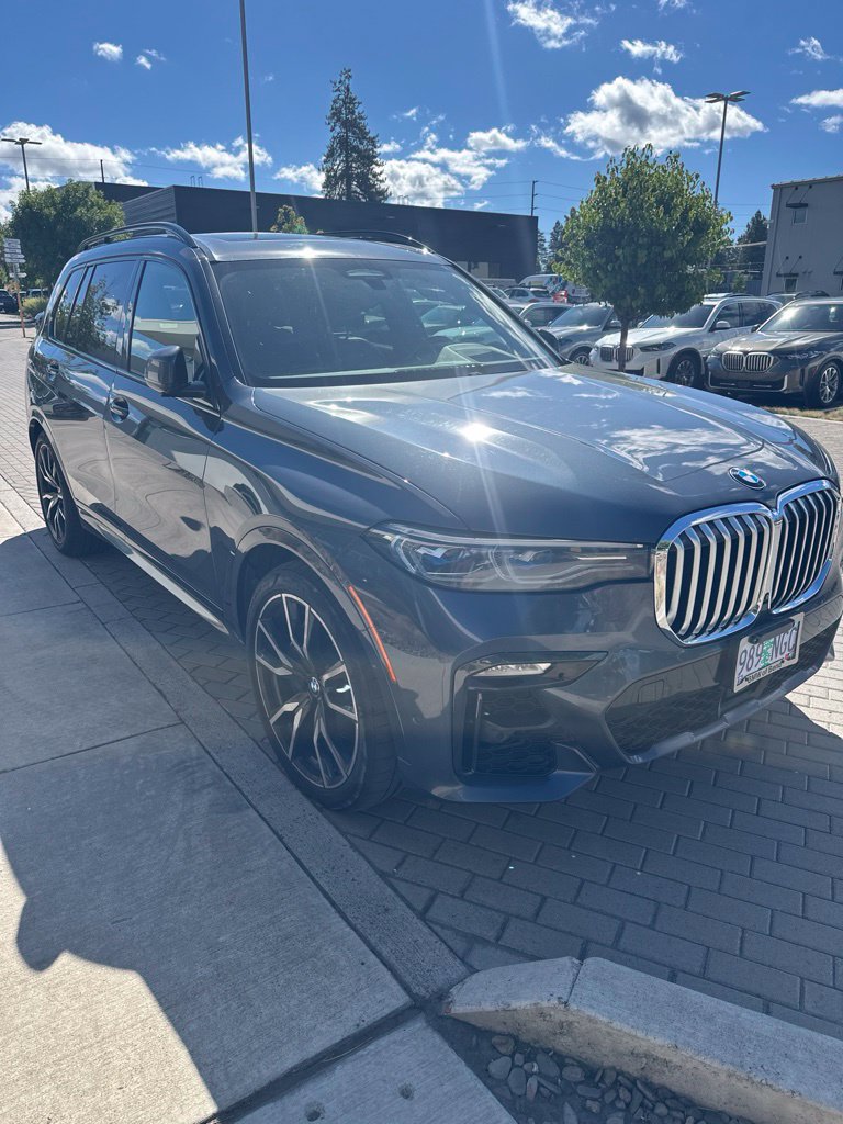 Used 2019 BMW X7 xDrive50i w/ M Sport Package AWD/4WD image 2