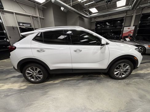Used 2022 Buick Encore GX Essence w/ Experience Buick Package image 31
