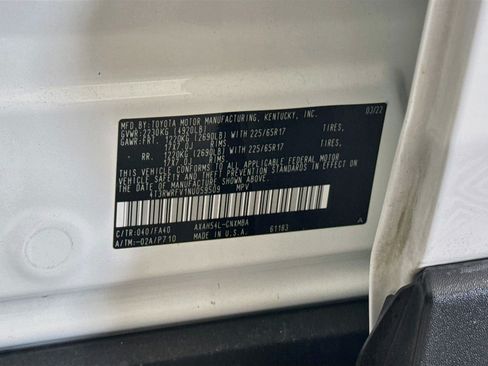 Used 2022 Toyota RAV4 XLE w/ Convenience Package AWD/4WD image 40
