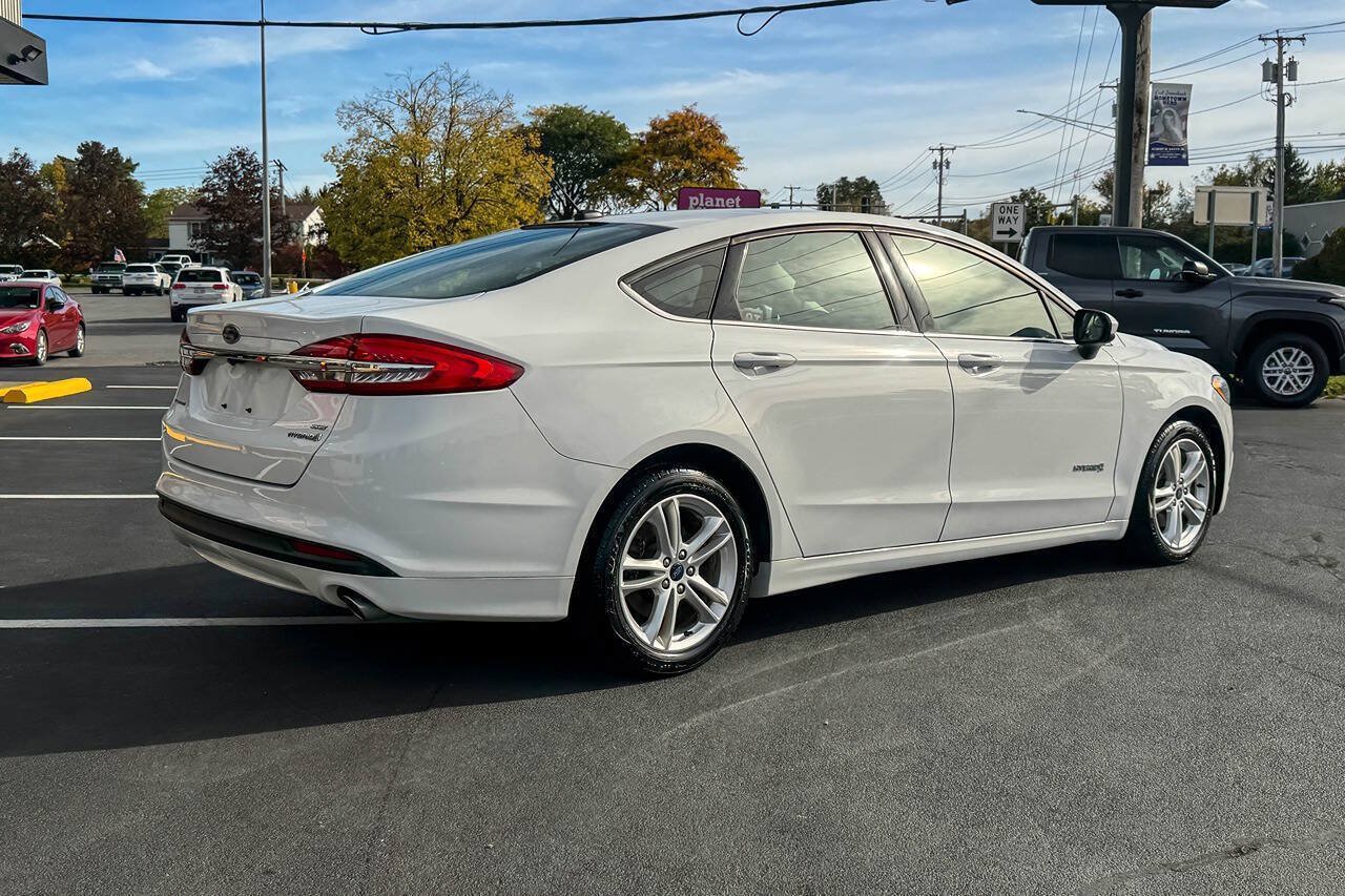 Used 2018 Ford Fusion SE FWD image 4