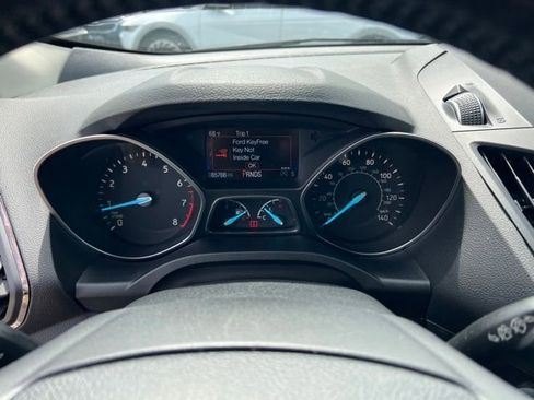 Used 2017 Ford Escape Titanium AWD/4WD image 42