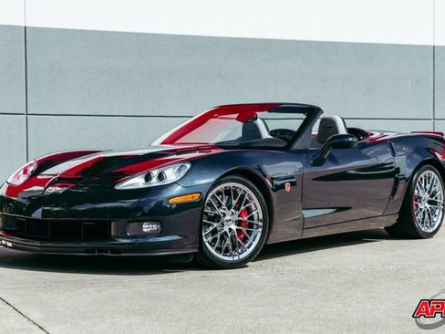 Used 2013 Chevrolet Corvette 427 w/ 1SB Preferred Equipment Group RWD image 38