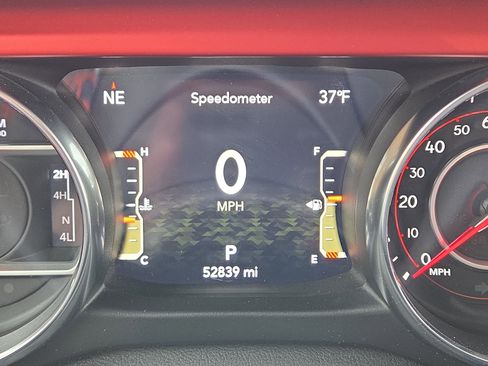 Used 2022 Jeep Gladiator Rubicon w/ Cold Weather Group image 21