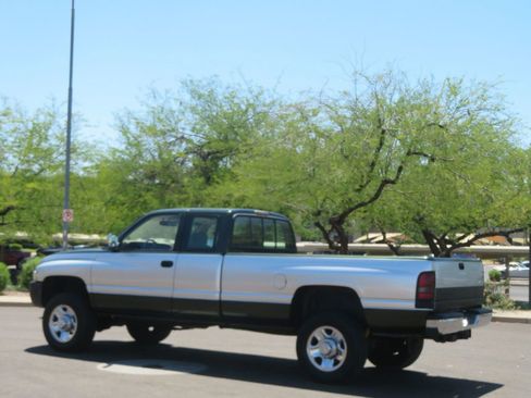 Used 1996 Dodge Ram 2500 Truck 4x4 Club Cab image 5