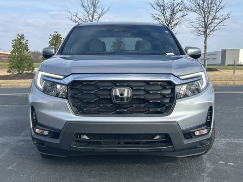 Used 2023 Honda Passport EX-L image 3