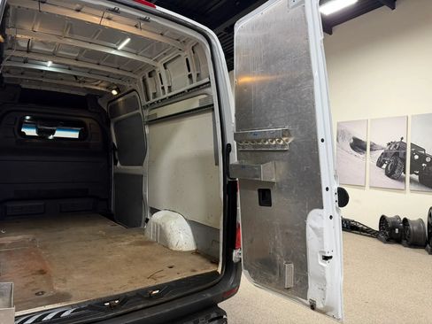 Used 2020 Mercedes-Benz Sprinter 2500 image 20