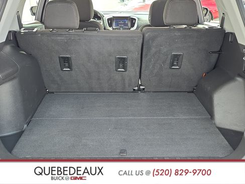 Used 2024 GMC Terrain SLE FWD image 7