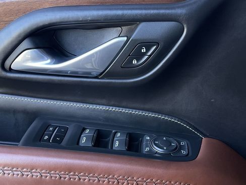 Used 2023 GMC Yukon XL Denali Ultimate image 23