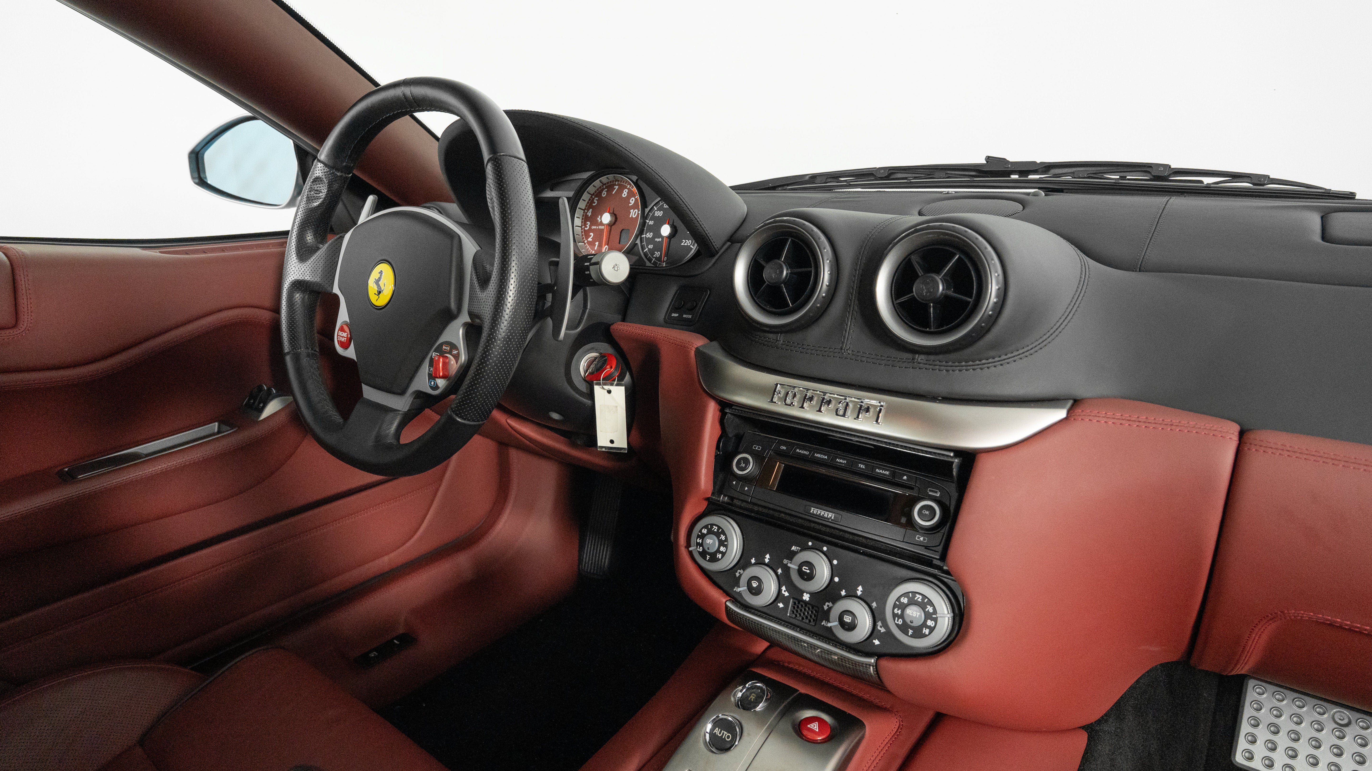 Used 2008 Ferrari 599 GTB Fiorano RWD image 37