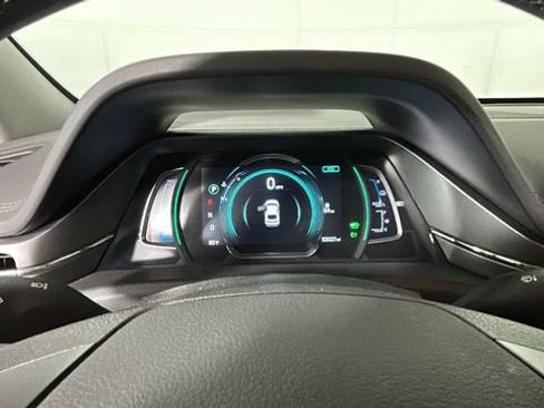 Used 2022 Hyundai Ioniq SEL FWD image 17