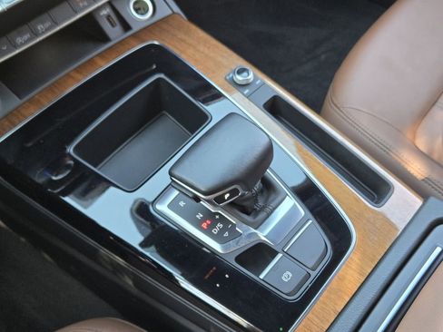 Certified 2022 Audi Q5 2.0T Premium w/ Convenience Package image 24