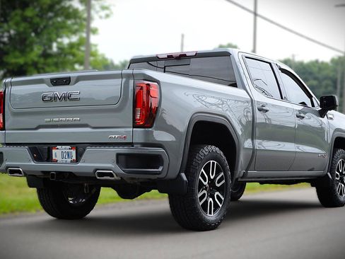 Used 2024 GMC Sierra 1500 AT4 w/ Technology Package AWD/4WD image 46