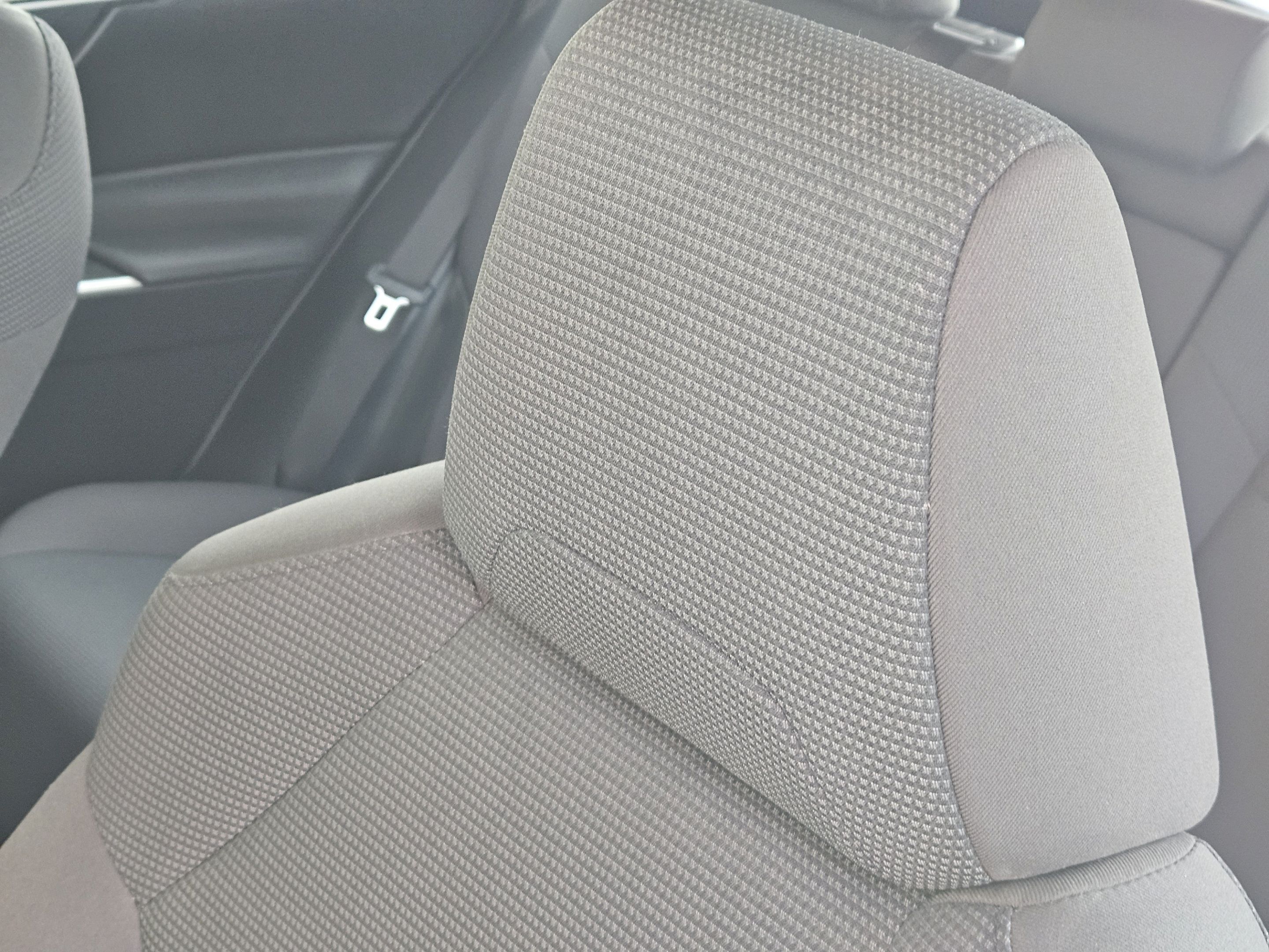 Used 2021 Toyota RAV4 LE AWD/4WD image 13