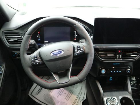 Used 2023 Ford Escape ST-Line w/ Tech Pack #1 image 4
