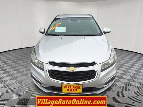 Used 2016 Chevrolet Cruze LT image 6
