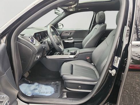 Used 2022 Mercedes-Benz GLB 250 4MATIC image 14