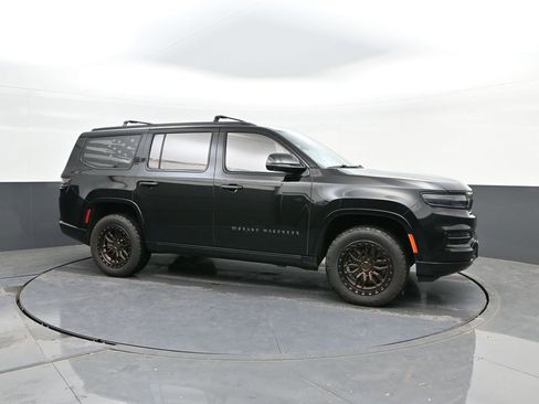 Used 2023 Jeep Grand Wagoneer Series II w/ Quick Order Packagew 28T image 17