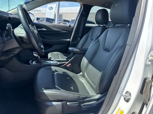 Used 2024 Buick Encore GX Sport Touring FWD image 15