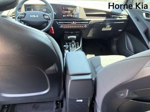 New 2026 Kia Niro LX FWD image 21