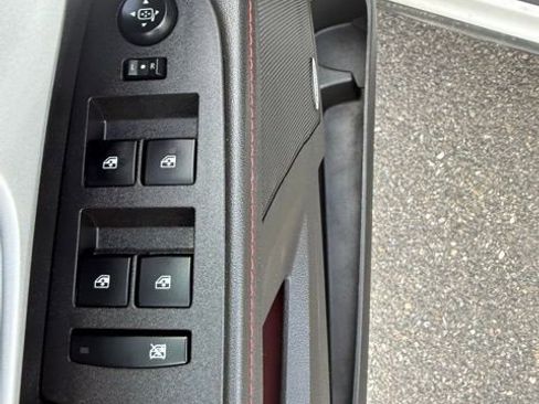 Used 2012 Chevrolet Equinox LTZ image 15