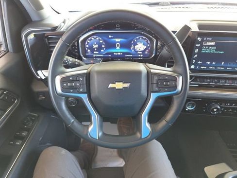 Used 2024 Chevrolet Silverado 1500 LT AWD/4WD image 58