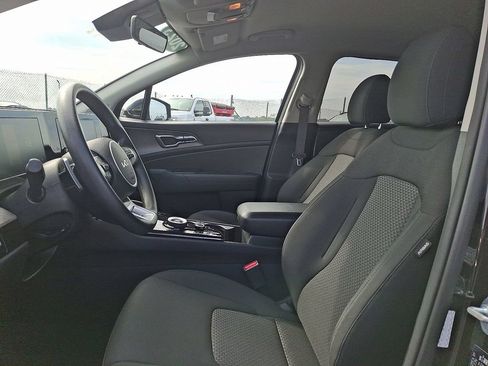 Certified 2023 Kia Sportage LX AWD/4WD image 16