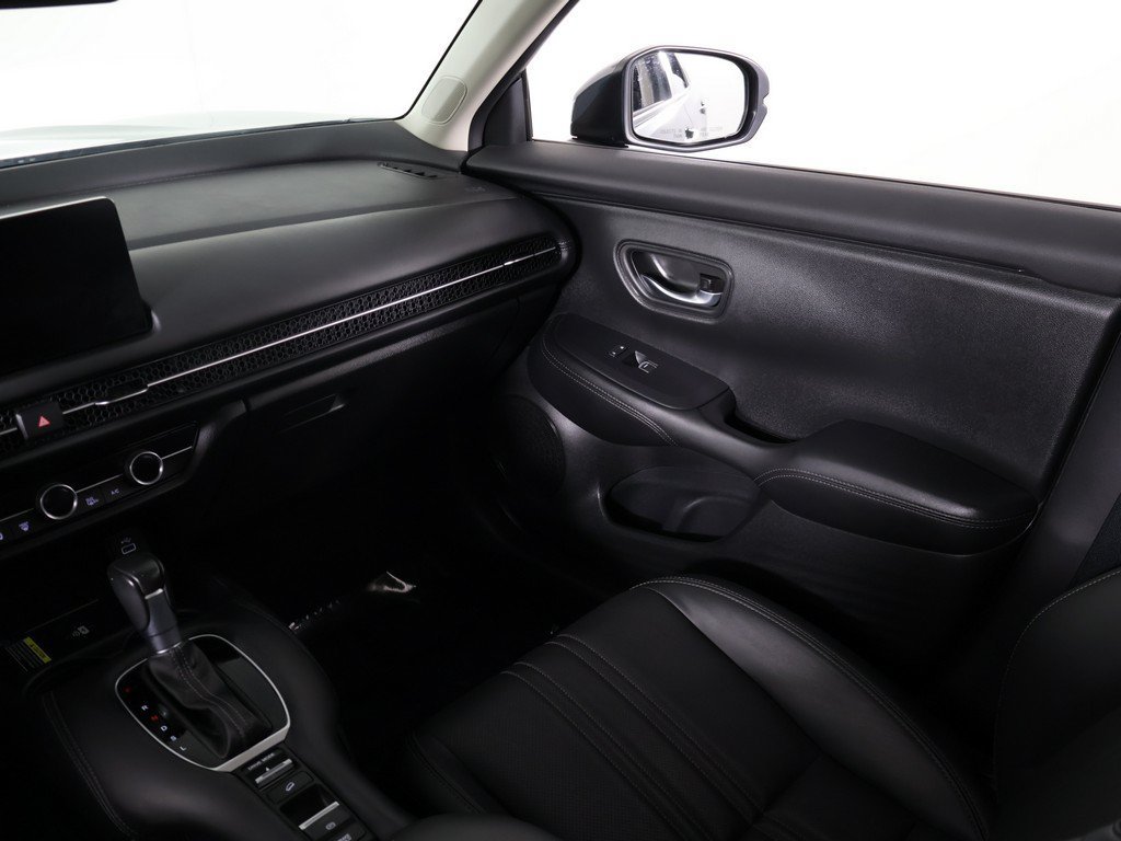 Used 2025 Honda HR-V EX-L image 36