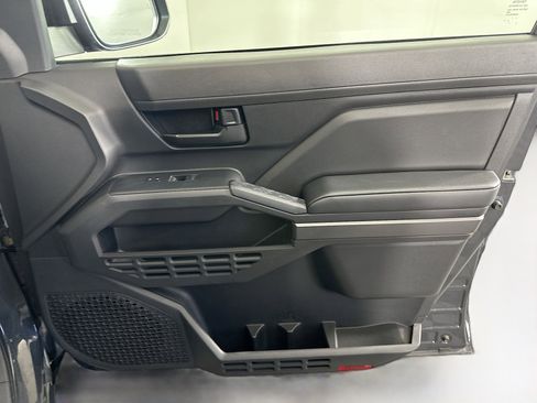 Used 2024 Toyota Tacoma SR5 RWD image 31