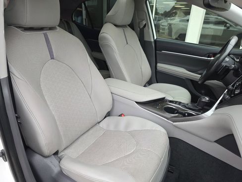 Used 2021 Toyota Camry XSE w/ Navigation Package image 21