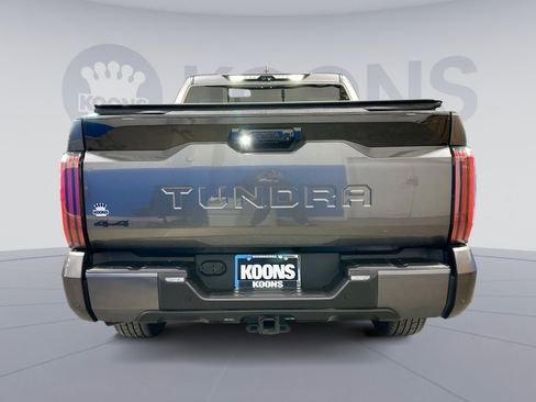 Used 2023 Toyota Tundra Platinum image 5