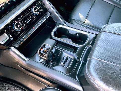 Used 2023 GMC Sierra 1500 Denali AWD/4WD image 15