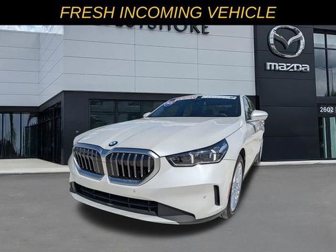 Used 2025 BMW 530i RWD image 6